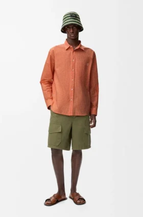 Camisas em algodão