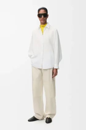 Camisas em algodão