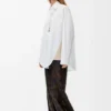 Camisas em algodão