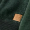 Camisola com capuz em pele de carneiro Camisola com capuz em pele de carneiro