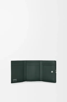 Carteira tripla «Pebble» em pele de bezerro com grão «Pebble»