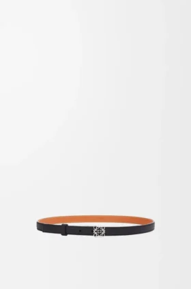 Cinto Anagram em pele de bezerro com grão de seixo