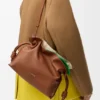 Clutch «Flamenco» Média em Camadas, em pele de bezerro napa Clutch «Flamenco» Média em Camadas, em pele de bezerro napa