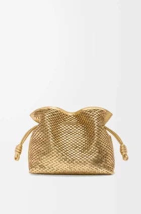 Clutch Flamenco Média em pele de borrego laminada