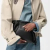 Clutch Panta Medium Flamenco em pele de bezerro brilhante Clutch Panta Medium Flamenco em pele de bezerro brilhante