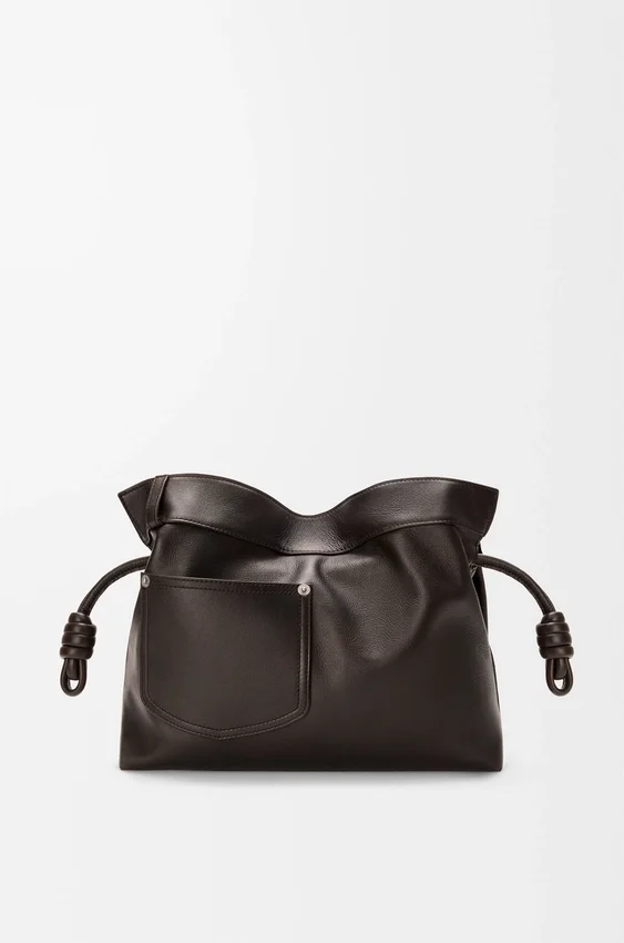 Clutch Panta Medium Flamenco em pele de bezerro brilhante Clutch Panta Medium Flamenco em pele de bezerro brilhante