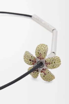 Colar Flor em prata de lei e cristais