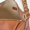 Cubi Crossbody em pele de bezerro lisa e flexível e jacquard Cubi Crossbody em pele de bezerro lisa e flexível e jacquard