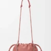 Flamenco Purse Média em pele de cordeiro napa suave Flamenco Purse Média em pele de cordeiro napa suave