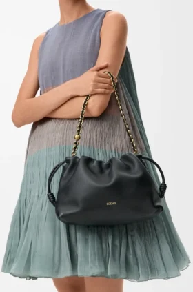 Flamenco Purse Média em pele de cordeiro napa suave