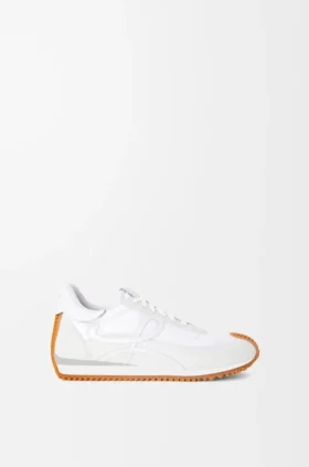 Flow Runner em nylon e camurça