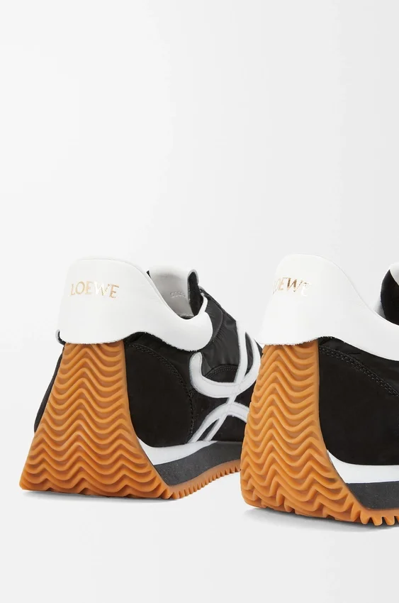 Flow Runner em nylon e camurça Flow Runner em nylon e camurça