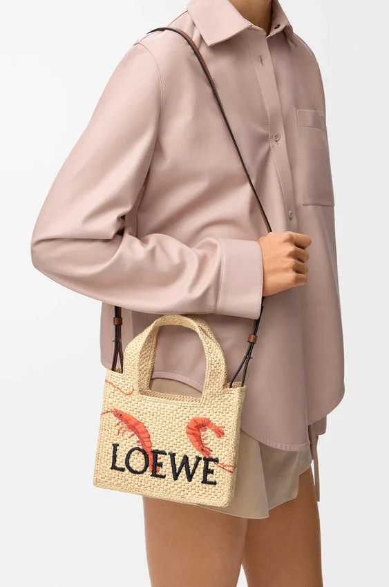 Font Tote «Mini Loewe» em ráfia Font Tote «Mini Loewe» em ráfia