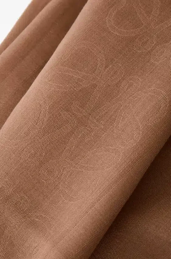 Lenço em lã e seda Lenço em lã e seda