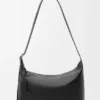 Loop Hobo grande em pele de bezerro granulada e macia Loop Hobo grande em pele de bezerro granulada e macia