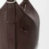 Loop Hobo grande em pele de bezerro granulada e macia Loop Hobo grande em pele de bezerro granulada e macia