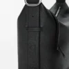 Loop Hobo médio em pele de bezerro granulada e flexível Loop Hobo médio em pele de bezerro granulada e flexível