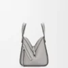 Mala Hammock Compact em pele de bezerro com grão suave Mala Hammock Compact em pele de bezerro com grão suave