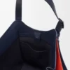 Mala «Hammock Flip» em camadas, em pele de bezerro clássica Mala «Hammock Flip» em camadas, em pele de bezerro clássica