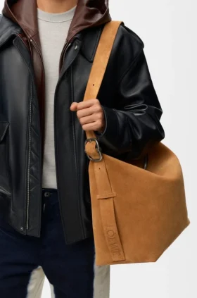 Mala Hobo «Loop» grande em pele de bezerro camurça