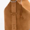 Mala Hobo «Loop» grande em pele de bezerro camurça Mala Hobo «Loop» grande em pele de bezerro camurça