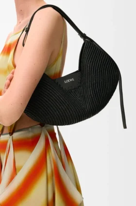 Mala Loewe Swing média em ráfia e pele de bezerro