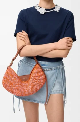 Mala Loewe Swing média em ráfia e pele de bezerro