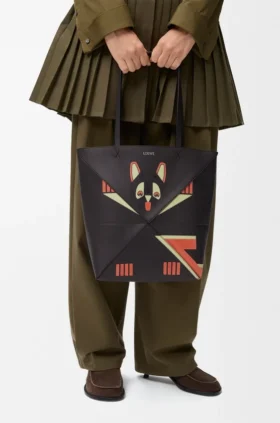 Mala Tote Média «Futurist Cat» com Puzzle Fold em pele de bezerro napa