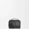 Mini bolsa a tiracolo para câmara em pele de bezerro acetinada Mini bolsa a tiracolo para câmara em pele de bezerro acetinada