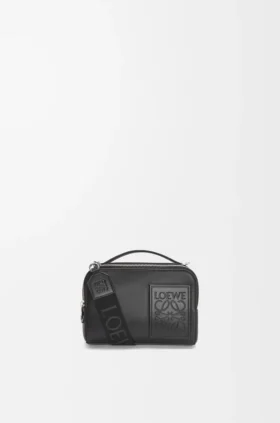 Mini bolsa a tiracolo para câmara em pele de bezerro acetinada
