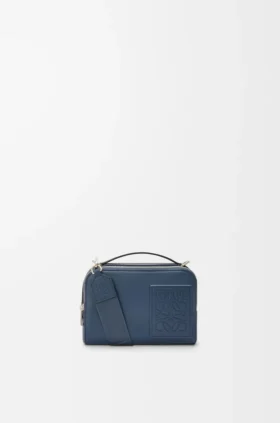 Mini bolsa a tiracolo para câmara em pele de bezerro acetinada