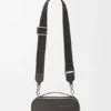 Mini bolsa a tiracolo para câmara em pele de bezerro acetinada Mini bolsa a tiracolo para câmara em pele de bezerro acetinada