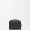 Mini bolsa de câmera a tiracolo em pele de bezerro com grão suave Mini bolsa de câmera a tiracolo em pele de bezerro com grão suave