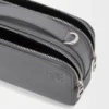 Mini bolsa de câmera a tiracolo em pele de bezerro com grão suave Mini bolsa de câmera a tiracolo em pele de bezerro com grão suave
