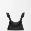 Mini-bolsa tipo lenço em pele de bezerro lisa Mini-bolsa tipo lenço em pele de bezerro lisa