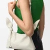 Mini-bolsa tipo lenço em pele de bezerro lisa Mini-bolsa tipo lenço em pele de bezerro lisa