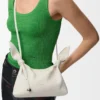 Mini-bolsa tipo lenço em pele de bezerro lisa Mini-bolsa tipo lenço em pele de bezerro lisa