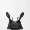 Mini-bolsa tipo lenço em pele de bezerro lisa Mini-bolsa tipo lenço em pele de bezerro lisa