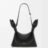 Mini-bolsa tipo lenço em pele de bezerro lisa Mini-bolsa tipo lenço em pele de bezerro lisa