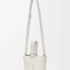 Mini-bolsa tipo Pebble Bucket em pele de bezerro macia com grão Mini-bolsa tipo Pebble Bucket em pele de bezerro macia com grão
