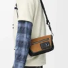 Mini Flex Messenger em lona e camurça Mini Flex Messenger em lona e camurça