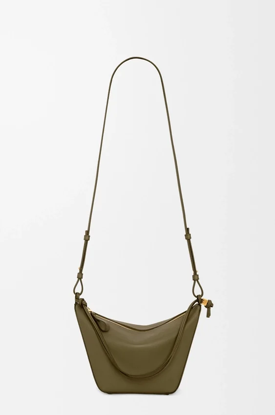 Mini Hammock Hobo em pele de bezerro clássica Mini Hammock Hobo em pele de bezerro clássica