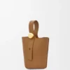 Mini Pebble Bucket em pele de bezerro lisa Mini Pebble Bucket em pele de bezerro lisa