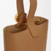 Mini Pebble Bucket em pele de bezerro lisa Mini Pebble Bucket em pele de bezerro lisa