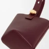 Mini Pebble Bucket em pele de bezerro lisa Mini Pebble Bucket em pele de bezerro lisa