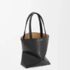 Mini Puzzle Fold Tote em pele de bezerro brilhante Mini Puzzle Fold Tote em pele de bezerro brilhante