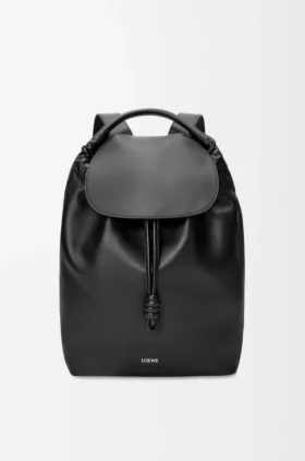 Mochila Flamenco em pele de bezerro brilhante e macia
