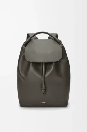 Mochila Flamenco em pele de bezerro brilhante e macia