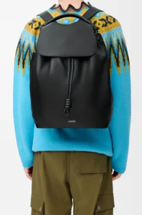 Mochila Flamenco em pele de bezerro brilhante e macia