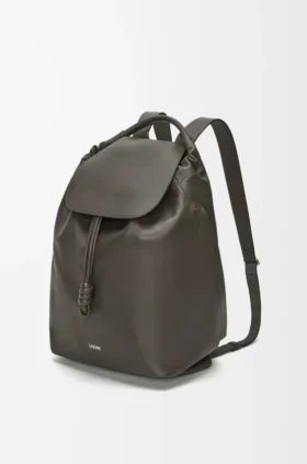 Mochila Flamenco em pele de bezerro brilhante e macia